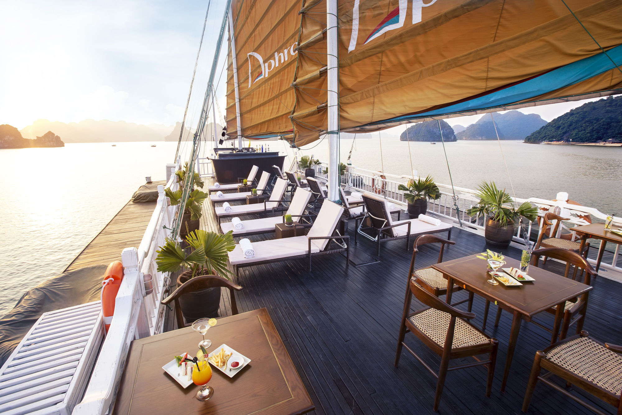 Aphrodite Cruise Ha Long Luaran gambar