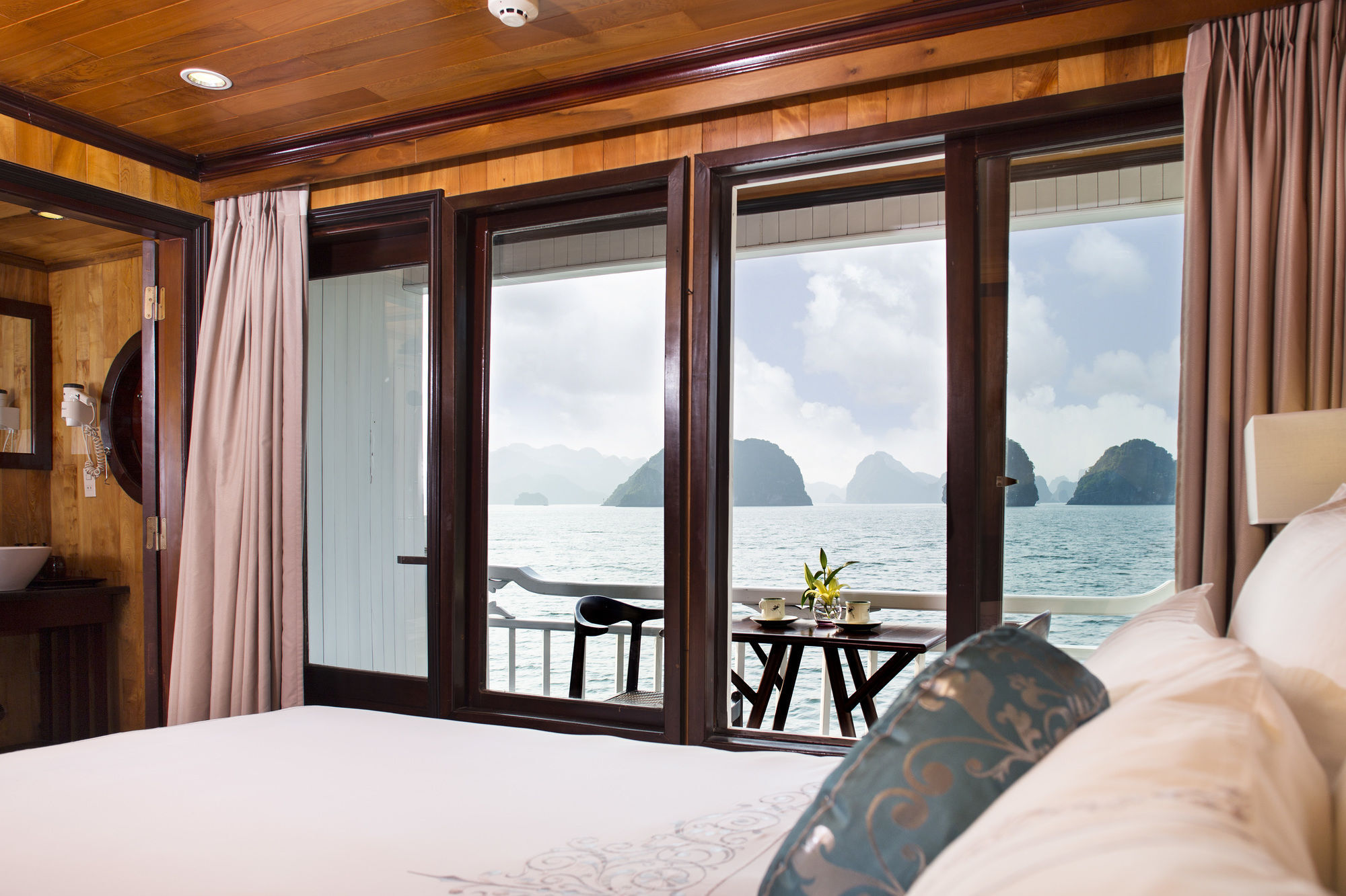 Aphrodite Cruise Ha Long Luaran gambar